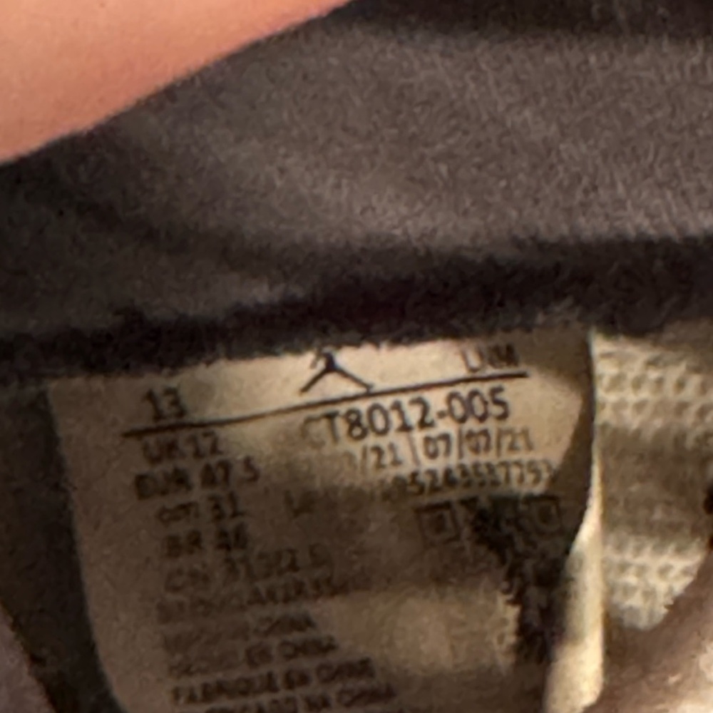 Jordan 11 Cool Grey - Picture 9 of 9